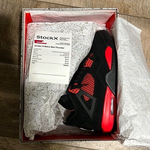 Jordan 4 Retro Red Thunder